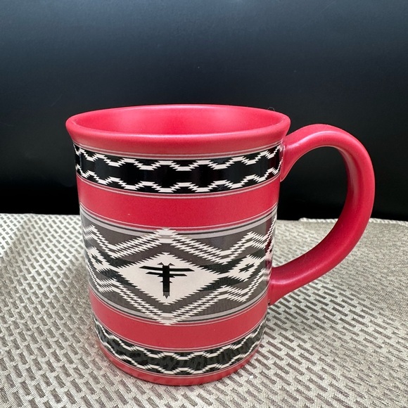Pendleton Red and Black Patterned Mug - Picture 1 of 6